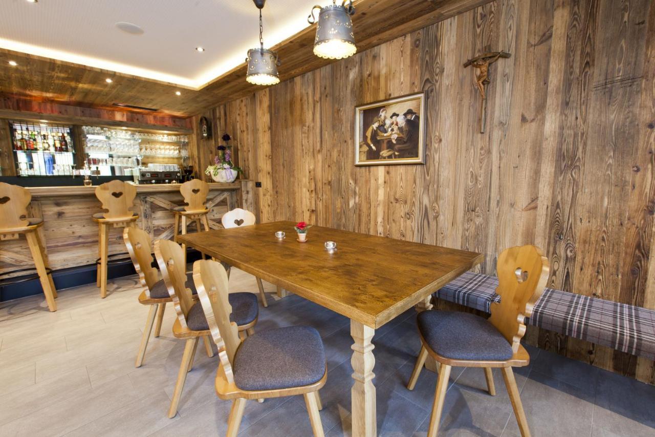 Kristall - Themenfruehstueck Bed & Breakfast 3*