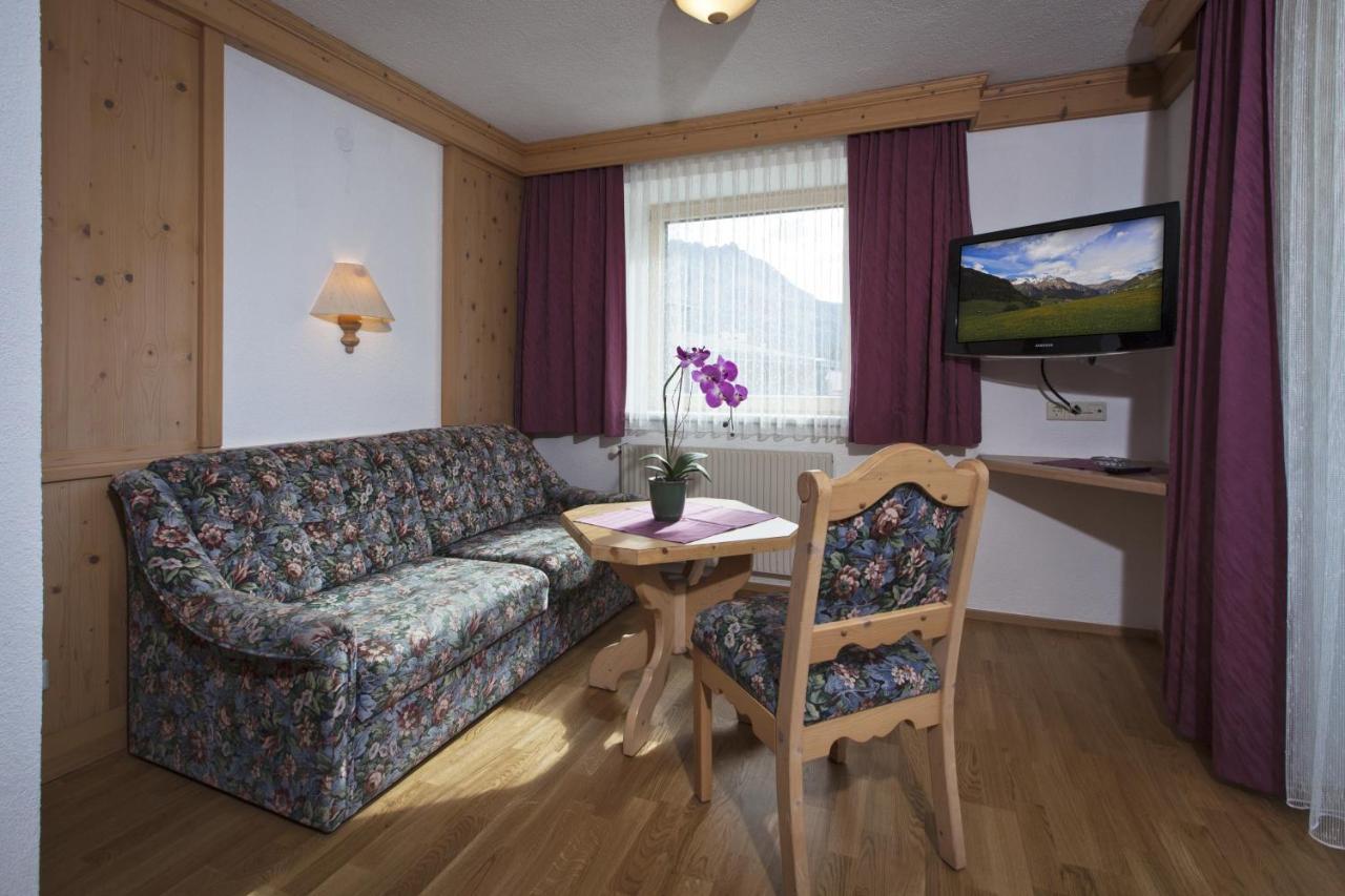 Bed & Breakfast Kristall - Themenfruehstueck Nauders