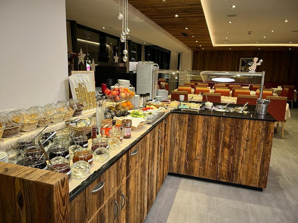 Kristall - Themenfruehstueck Bed & Breakfast 3*
