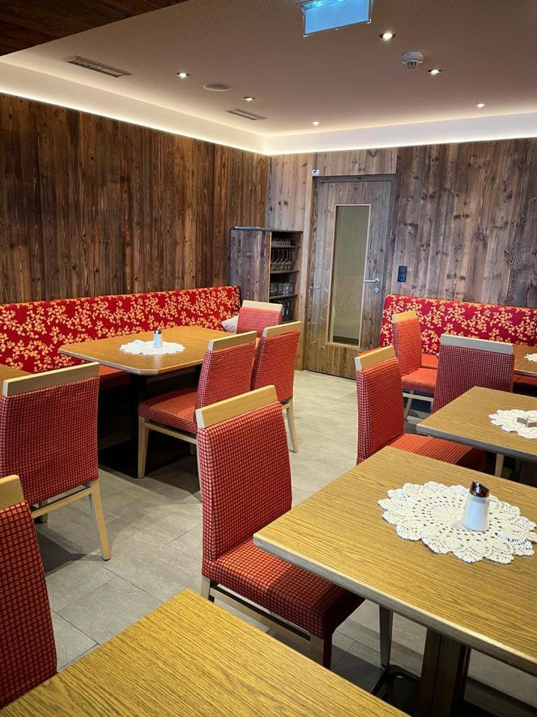 Kristall - Themenfruehstueck Bed & Breakfast 3*
